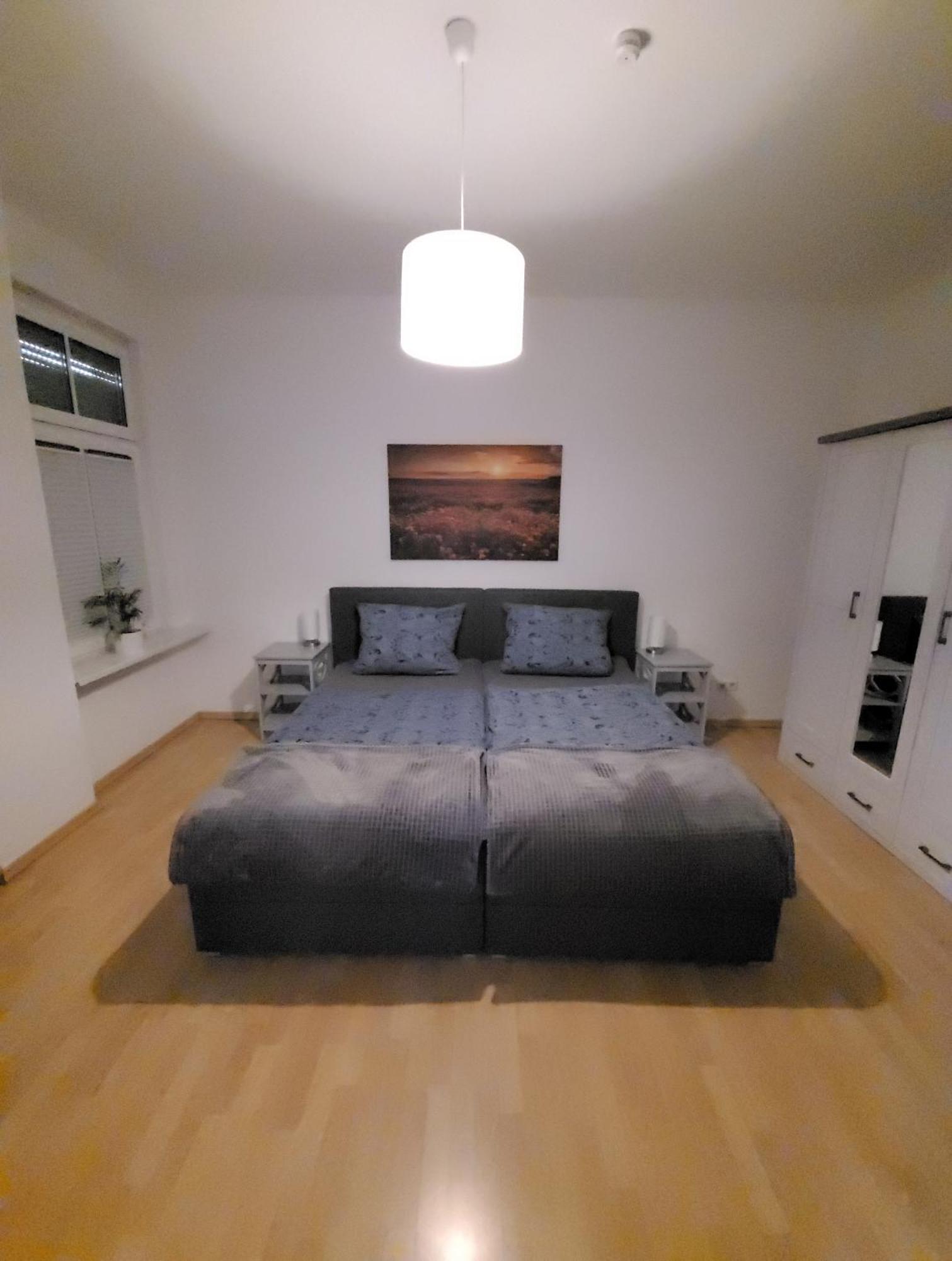 Wohnung In Oberhausen: Zentral & Ruhig, Eigener Eingang オーバーハウゼン エクステリア 写真