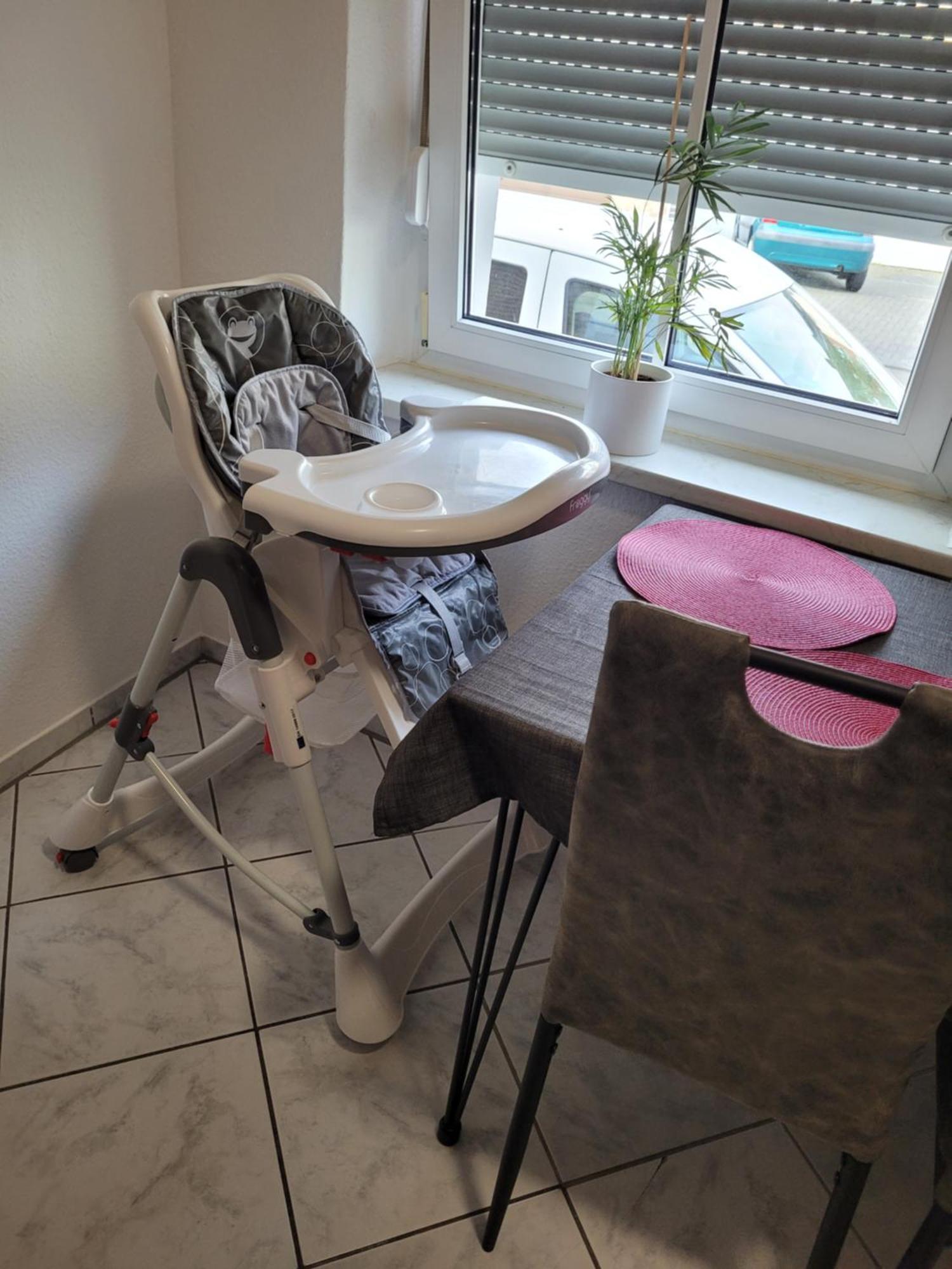 Wohnung In Oberhausen: Zentral & Ruhig, Eigener Eingang オーバーハウゼン エクステリア 写真